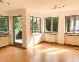 3 Zimmerwohnung mit großen Balkon & Stellplatz zum Kauf | vermietet | nahe Zwickau