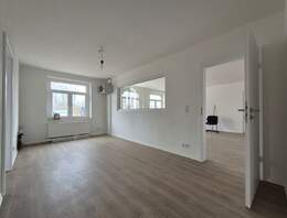 Sanierte Bürofläche mit ca. 261 m² in Heidenau - ab sofort - zur Miete!