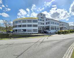 Ideal für Ihr Unternehmen | Rund 256 m² Bürofläche im Gewerbekomplex zur Miete - Immobilienmakler Dresden, Chemnitz, Leipzig