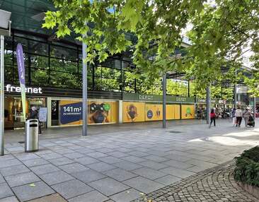 Laufkundschaft | ca. 1.165 m² Laden in Dresdner City | Große Schaufensterfront