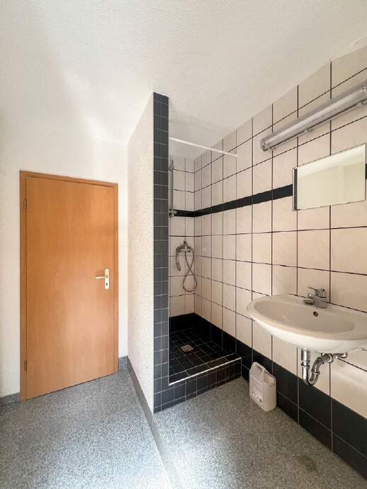 Bad mit Dusche