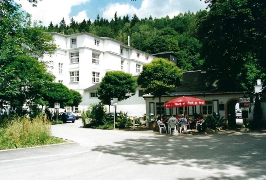 Ansicht mit Bistro