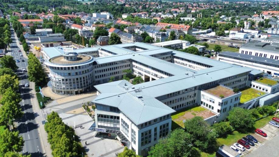 Gebäudeansicht - Immobilienmakler Dresden, Chemnitz, Leipzig