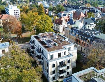 Exklusive Traumwohnung mit ca. 15 m² Terrasse & Blick in den Garten!