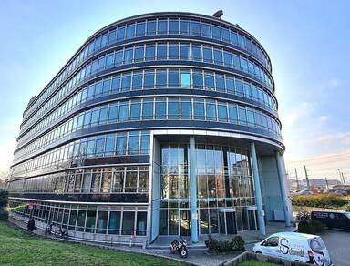 Zentrale Lage | Helle Bürofläche im Ammonhof - ab sofort - zur Miete!