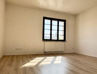 * Wunderschöne Single Wohnung mit Balkon in Altpieschen *