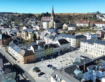 Lengenfeld | Rund 1.000 m² vielseitig nutzbare Gewerbefläche zur Miete