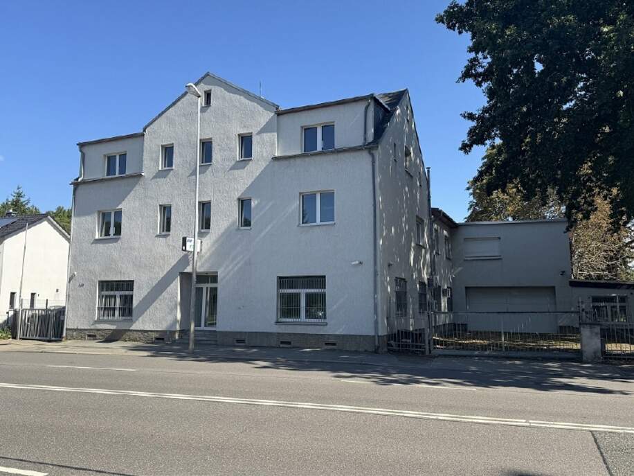 Straßenansicht