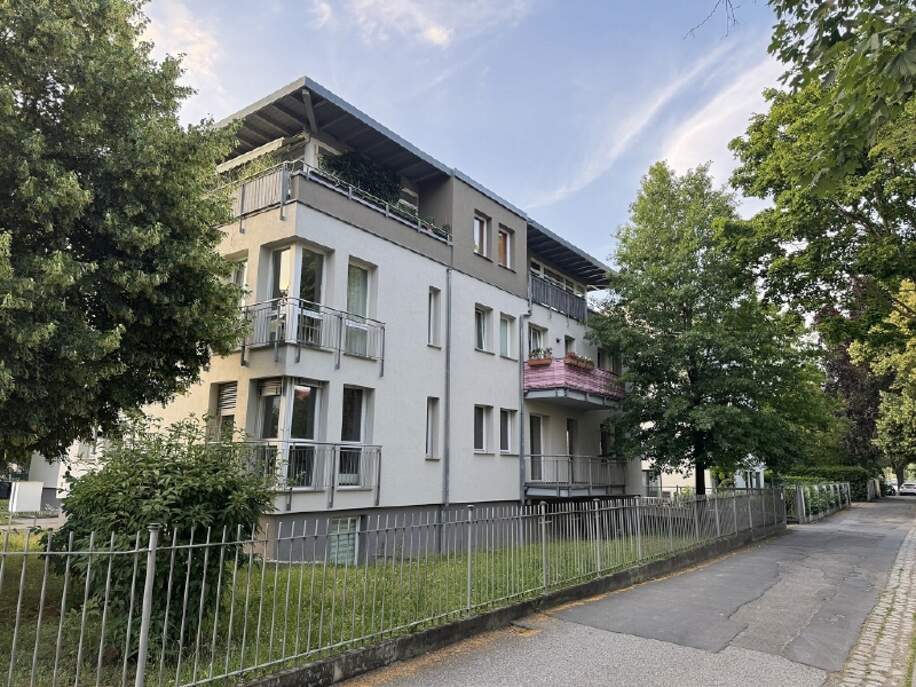 Gebäudeansicht - Immobilienmakler Dresden, Chemnitz, Leipzig