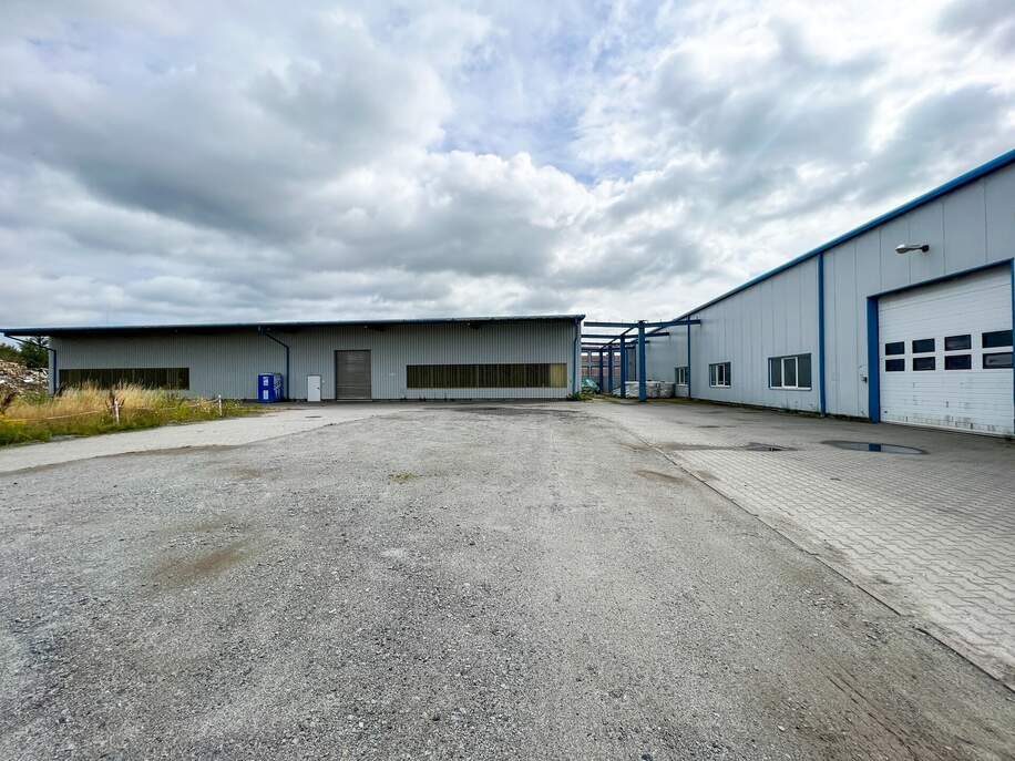 Außenansicht Halle 2 + 3