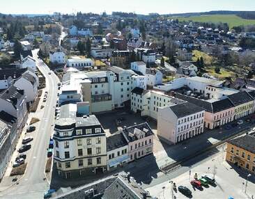Vielseitig nutzbar | Rund 1.000 m² Gewerbefläche in Lengenfeld zur Miete