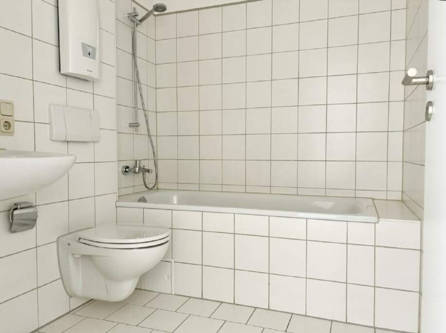 innenliegendes Bad mit Wanne