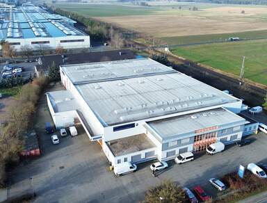 Hallen ab 3,50 €/m² | 5Km bis A13 | Über 3.600 m² Lagerfläche zur Miete!