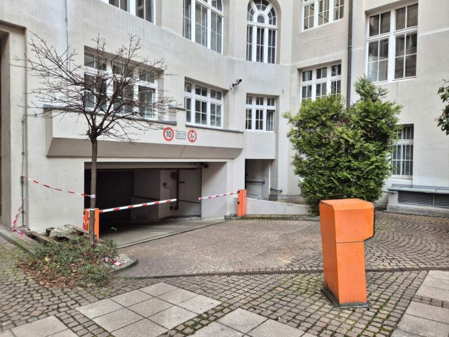 Einfahrt Tiefgarage