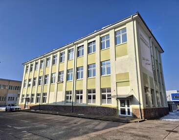 Vielfältig nutzbare Gewerbefläche mit ca. 400 m² in Meißen zur Miete