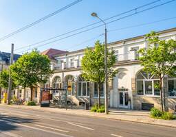 Helle Ladenfläche - ca. 145 m² - mit Charme und großer Schaufensterfront zur MIete!