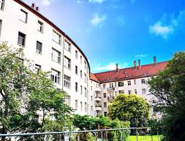 Erstbezug nach Komplettsanierung: Helle 2-Raumwohnung mit Wintergarten in der Neustadt mieten!