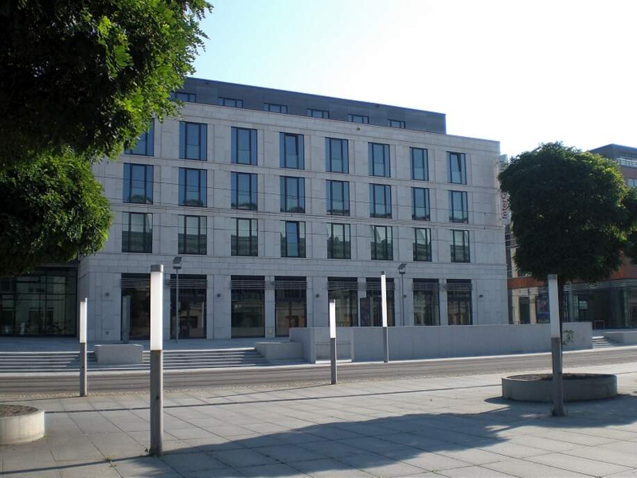 Ansicht mittleres Gebäude - Immobilienmakler Dresden, Chemnitz, Leipzig