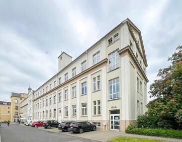 660 m² Gerwerbefläche in Dresden Niedersedlitz | Lager und Büro auf 3 Ebenen