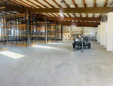 Vielseitig nutzbare Hallenfläche mit ca. 800 m² in Dippoldiswalde zur Miete