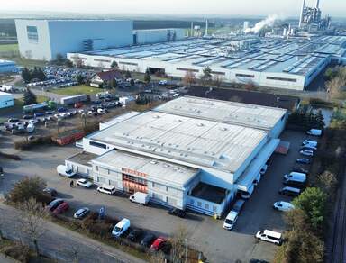 Perfekt angebunden - 5Km bis A13 | Über 3.600 m² Lagerfläche zur Miete!