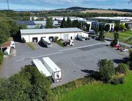 Direkt an der A4 | ca. 1.150 m² Halle & ca. 4.400 m² Freifläche nahe Dresden-Flughafen zur Miete