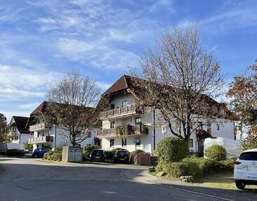 Ruhige top Lage in Bannewitz! 3 Balkone und Tiefgaragenstellplatz!