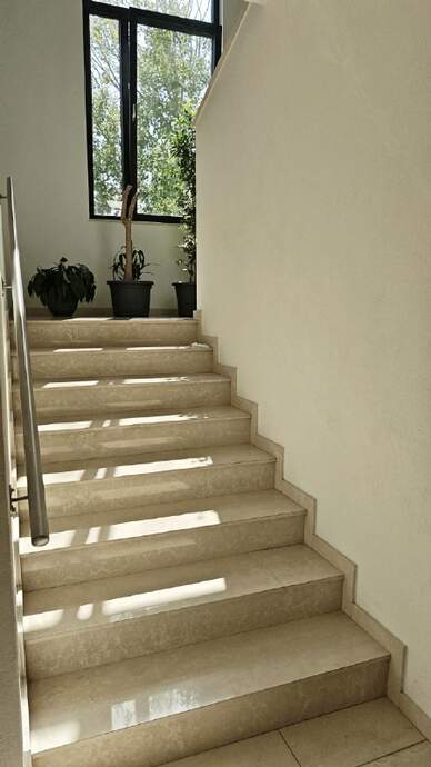 gepflegtes Treppenhaus