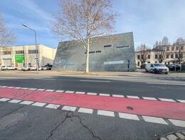 Sichtbarkeit garantiert! Vielseitig nutzbare Gewerbefläche in Löäbtau mieten!