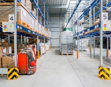 Seltene Gelegenheit - Lager-/Logistikflächen an der Stadtgrenze von Dresden mieten!