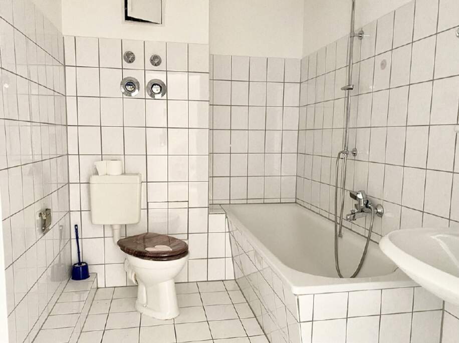 innenliegendes Bad mit Wanne