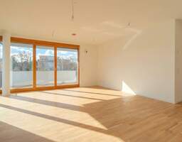 Bezugsfertige Familienwohnung mit großem Balkon - Stellplatz
bereits inbegriffen!