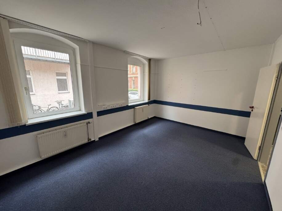 Büro im Erdgeschoss