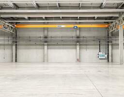 Direkt an der A4 & A14 | ca. 6.900 m² Produktionshalle mit 8 t Krananlagen & 4 Toren zur Miete