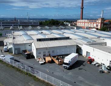 Dresdner Norden | ca. 1.443 m² Hallenfläche mit Büro zur Miete