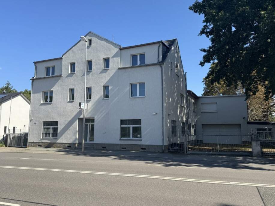 Straßenansicht