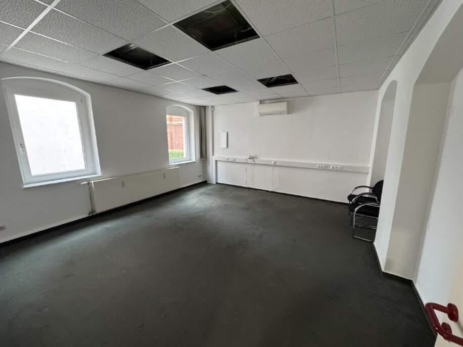 Büro im Erdgeschoss