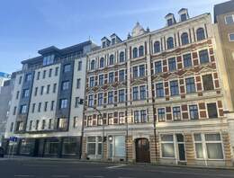 Neues Hauptquartier - Bürohaus - Bankgebäude in Chemnitz kaufen