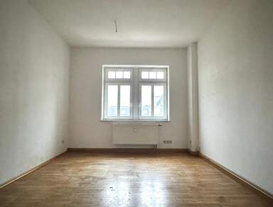 + Attraktive und zentrale Maisonettewohnung mit 3 Zimmern und einem Gäste WC in Dresden mieten! +