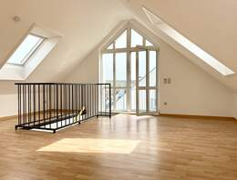 Helle 2-Raum-Maisonettewohnung mit Balkonen und herrlichem Fernblick in Frankenberg!