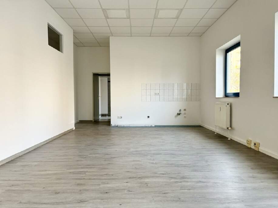 Büro mit Küchenzeile