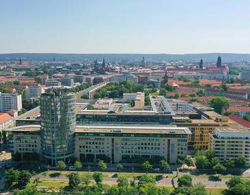 Beste Sichtbarkeit und Anbindung |Ca. 1.090 m² im World Trade Center zur Miete