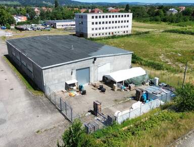 Kalthalle mit ca. 900 m² & Freifläche zur MIETE + Dresden Sporbitz + befahrbare Lagerhalle