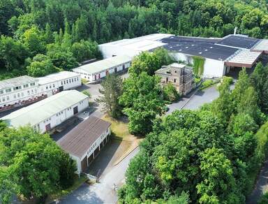 Direkt an der A17 | Hallenfläche mit ca. 1.857 m² nahe Dresden zur Miete