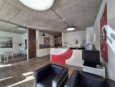 Modernes Ladenbüro nahe Waldpark in Dresden zur Miete