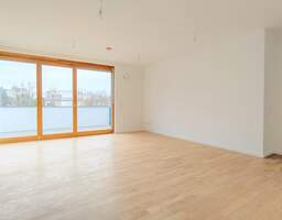 Sofortbezug - hochwertige Familienwohnung mit großem Balkon & Gäste-WC!