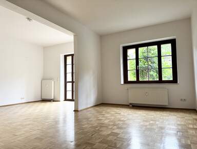 * Ideal für Familien: Großzügige 5-Raum-Wohnung mit Terrasse und Garten in Dresden zum MIETEN! *