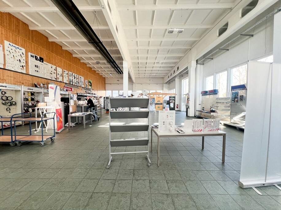 Verkaufsraum Halle 1