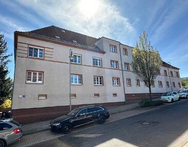 Attraktive Kapitalanlage: Mehrfamilienhaus mit über 8 % Rendite in ruhiger Lage von Döbeln