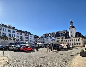 Glauchau | Direkt am Marktplatz | Vielseitig nutzbare Gewerbefläche mit ca. 265 m² zur Miete